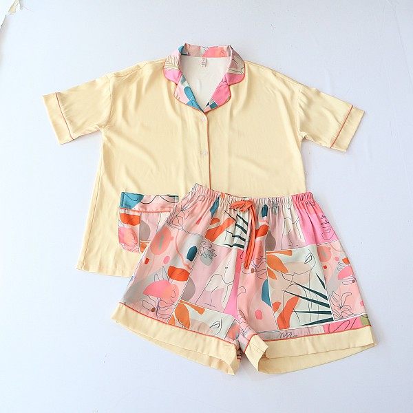 夏季女家居服套装短袖衬衫西服领纽扣宽松睡衣松紧腰花色短裤C3S