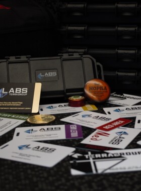 爬离塔科夫功能道具周边 NFC空白感应卡地铁公交门禁LABS卡