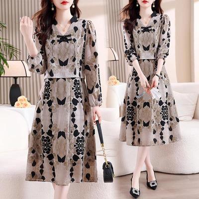 季新款时尚印花拼接龄复古盘扣假两春领大码9652-L9减连件衣裙