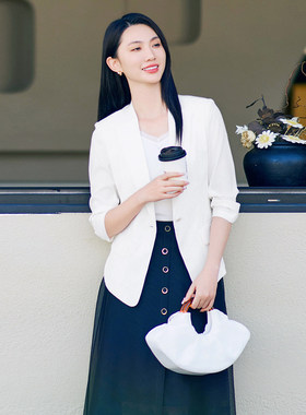 歌蒂诗【桑蚕丝系列】夏专柜通勤高级白色收腰西装外套 1E22W1034
