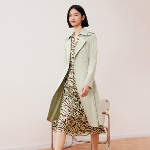8D32F1109 大气简约通勤淡绿色中长风衣 歌蒂诗春专柜新款 时尚