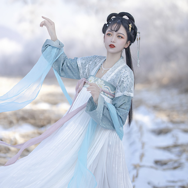 【清仓特价】漱玉 衫裙4.5米摆三件套 一片式穿孔春夏（含内衬）