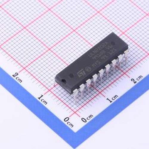 ULN2802A 达林顿晶体管阵列 ULN2802A DIP-18