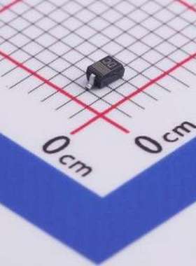 BZX384-C13,115 稳压二极管 BZX384-C13,115 SOD-323