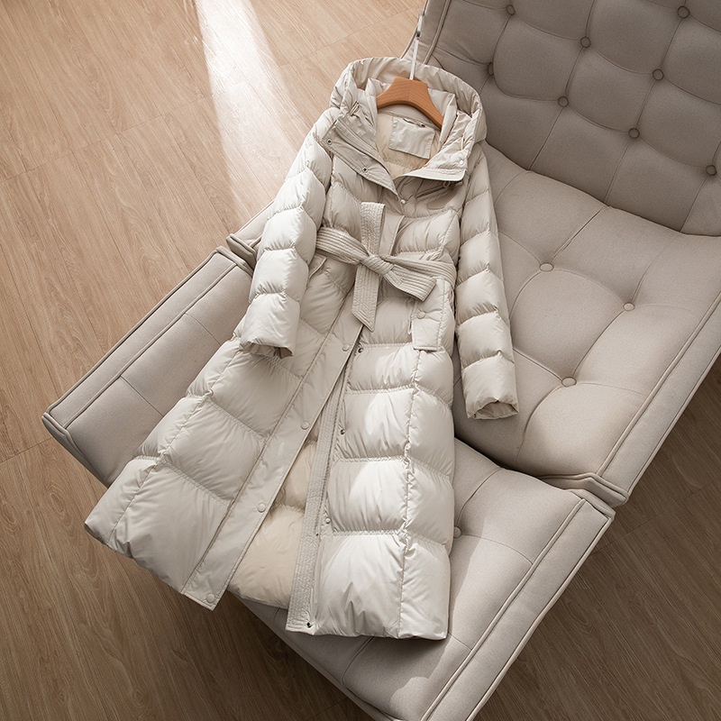 欧洲站2025新款羽绒服女长款气质显瘦保暖白鸭绒高级感连帽外套潮