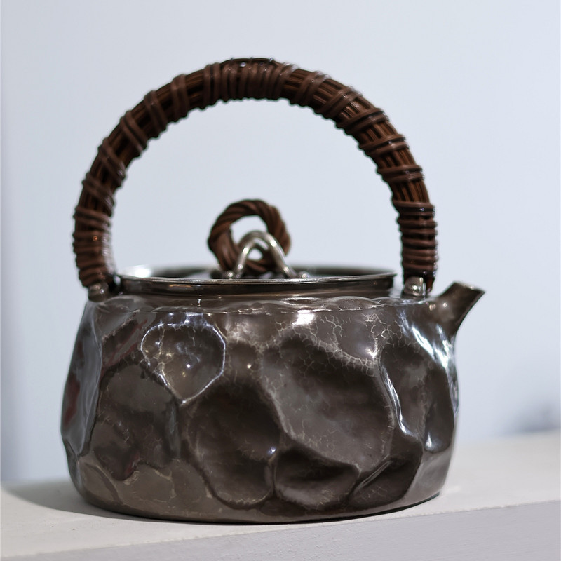 手作银 / 岩肌0.8/一体银壶 /器而不舍  999银 | 800cc | 重320g