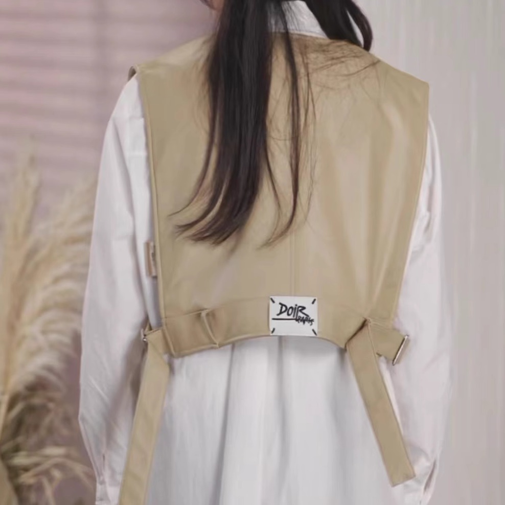 &纳兰熏海宁真皮绵羊皮皮马甲女2025年秋季新款设计小众1602