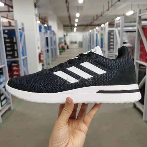 AdidasRun70S男女慢跑鞋