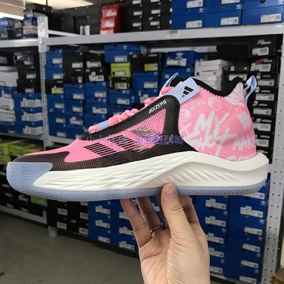 Adidas男子缓震透气篮球鞋