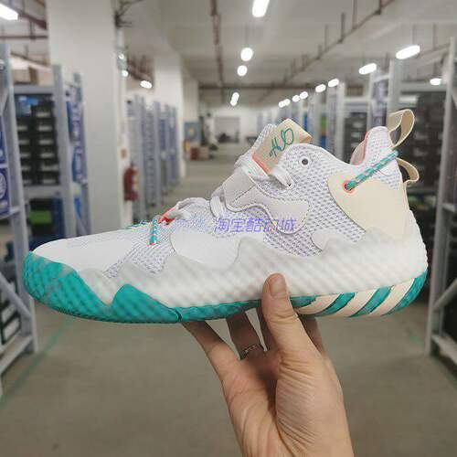 Adidas男子低帮签名版篮球鞋