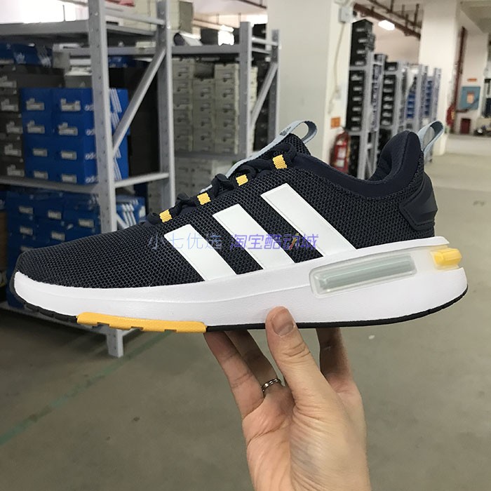 Adidas男女运动鞋跑步鞋