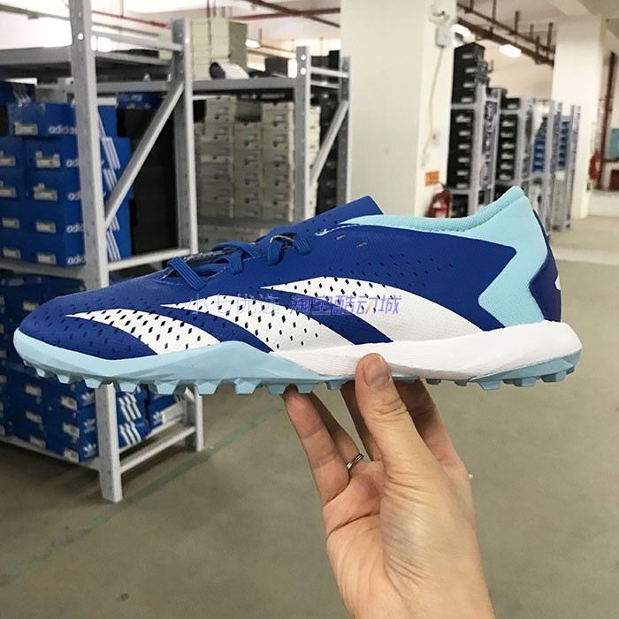 Adidas男女TF碎钉足球鞋