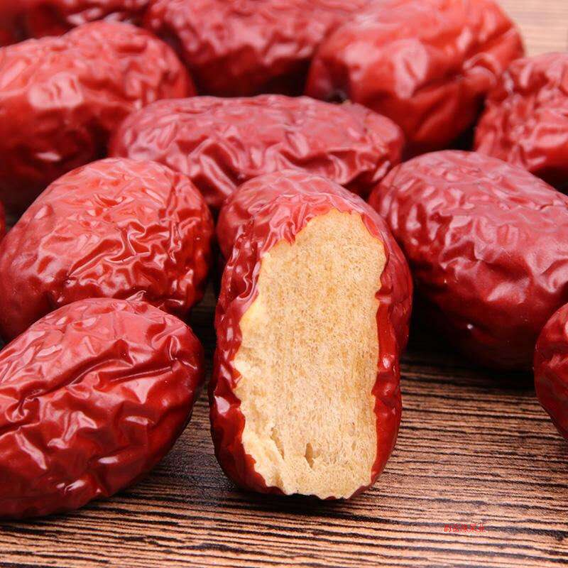 新疆特级免洗红枣零食灰枣泡水原粒枣哈密大枣直发直接食用包邮