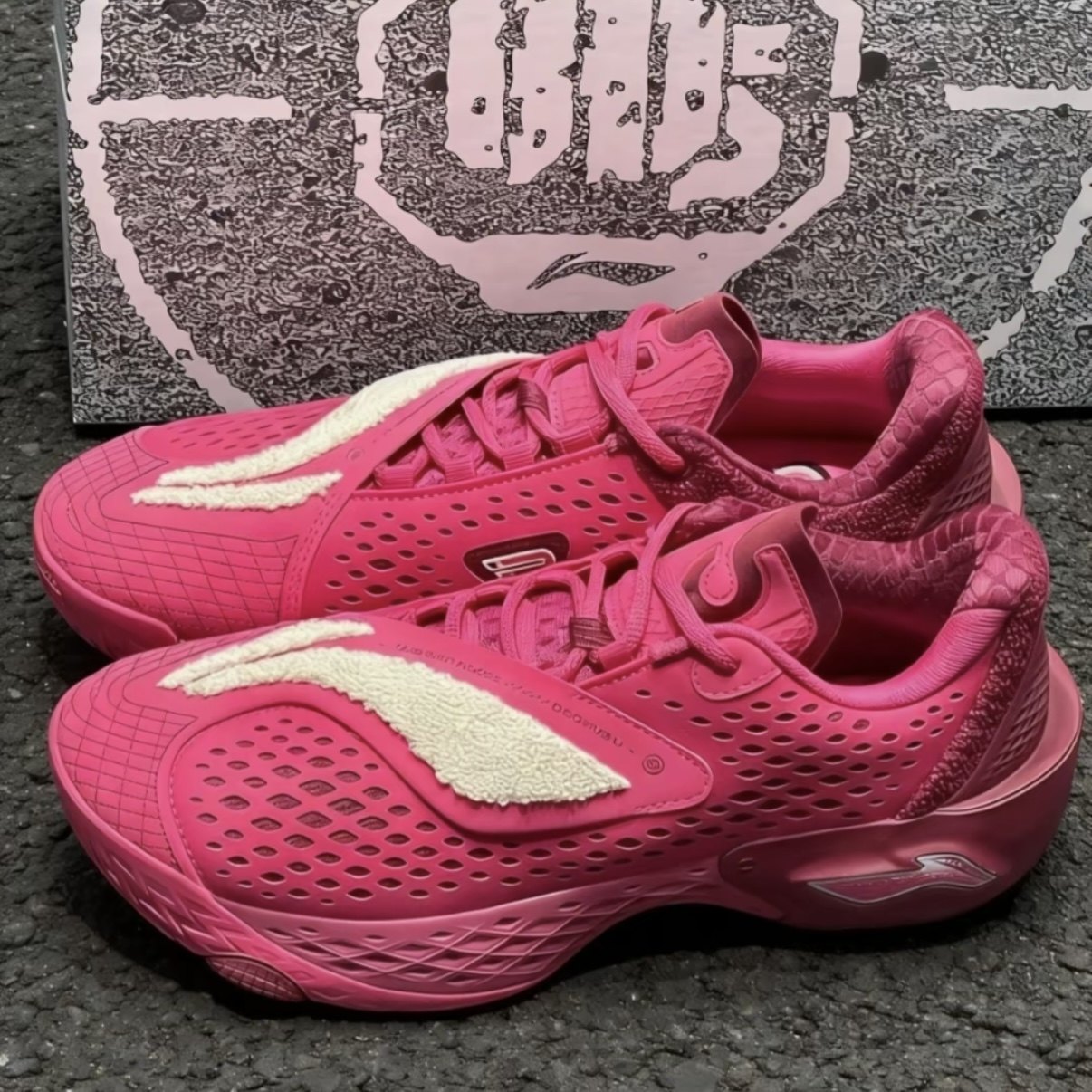 李宁篮球鞋 2026春季新品反伍5 LOW男子轻量高回弹篮球鞋ABFW003,运动鞋new,篮球鞋,淘宝优惠券,粉丝福利购,淘宝优惠卷