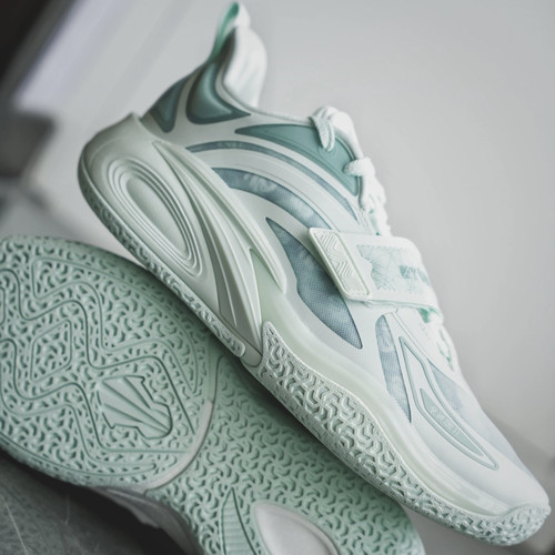 安踏KAI欧文一代黑武士氮科技专业实战低帮篮球鞋新款112431102S