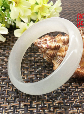 石英岩玉手镯冰丝玉器手镯石英岩玉手镯