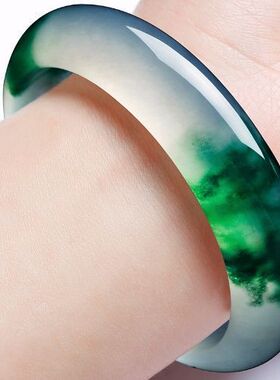 天然玉手镯女款翠色冰种浅绿飘花玉镯女玉镯子细石英岩质玉手镯