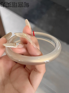 天然马料玉髓手镯浅香槟金小钢炮玛瑙手镯女白月光荔枝冻正圈贵妃