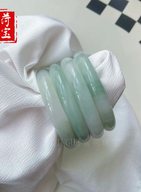 小红书翡翠色天然雪翠新疆天山翠手镯冰翠玉镯女金丝玉