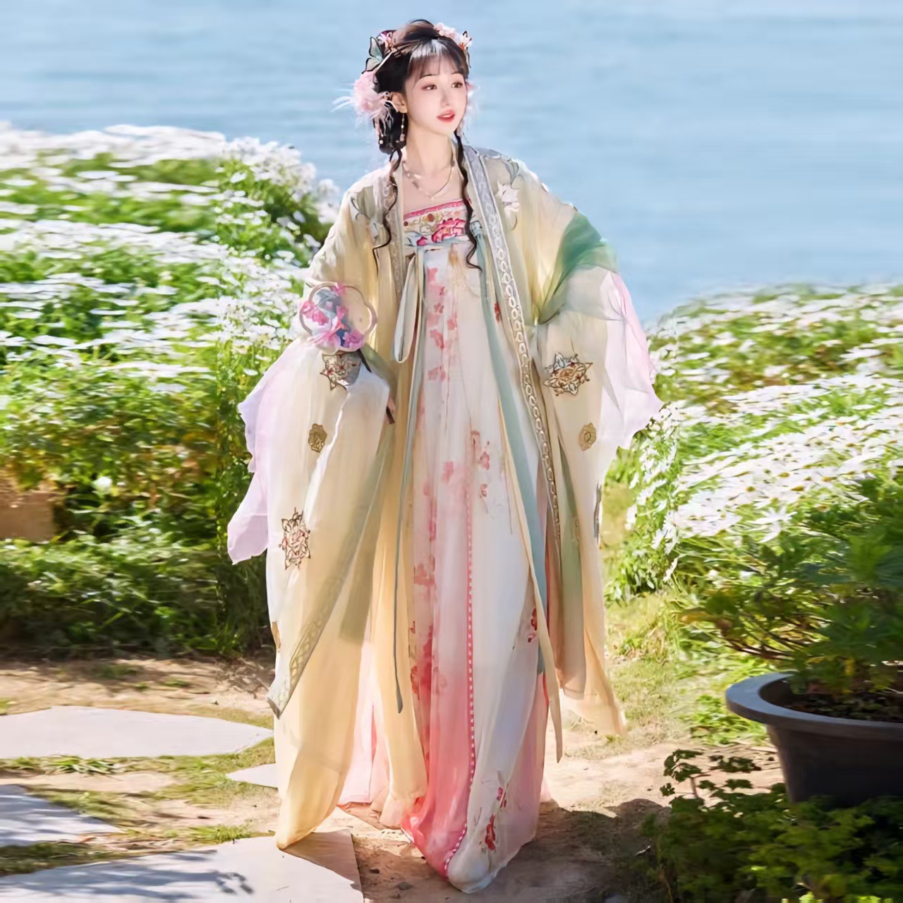 原创唐制成人汉服女春晓新品中国风齐胸襦裙绣花大袖衫春夏款套装