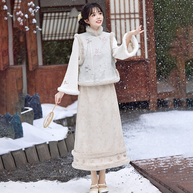 布尚旗袍冬季新款绣花皮绒长旗袍 改良年轻款复古民国风少女旗袍