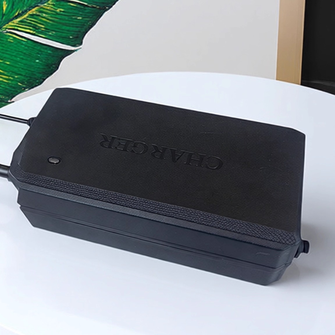 原装电动车充电器60V48V12AH20AH72新国标智能铅酸电池小公插专用