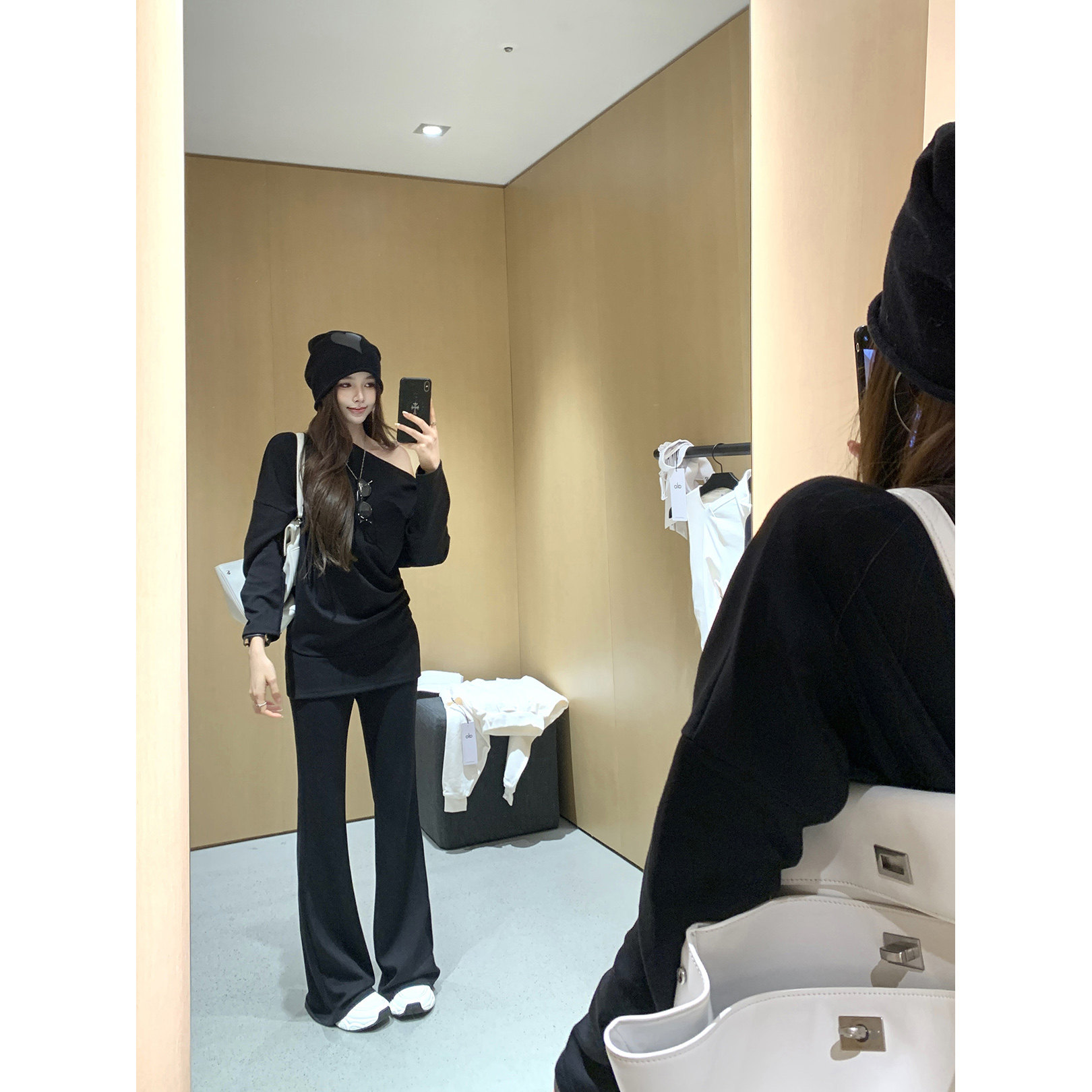 现货【cozyfit周末私服】温度自由 显比例斜肩卫衣/微喇长裤,女装/女士精品,时尚套装,淘宝优惠券,粉丝福利购,淘宝优惠卷