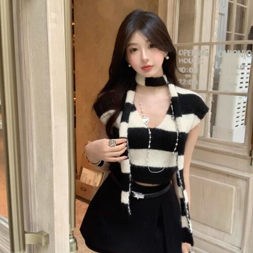 现货【Tokyo vibe】时髦有度！小众条纹针织上衣（含围脖）