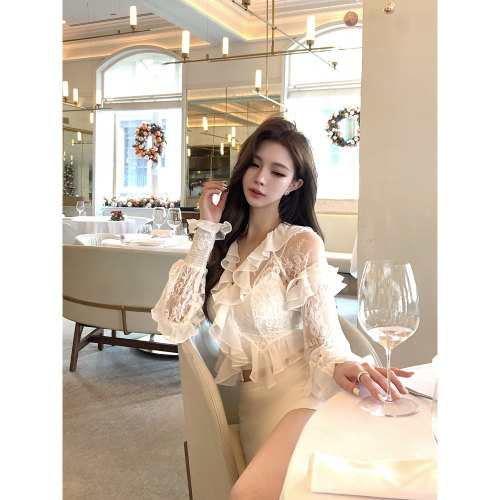 Momoshero【Astra绯色山茶】坠入云絮温柔~重工法蕾上衣&醋酸半裙