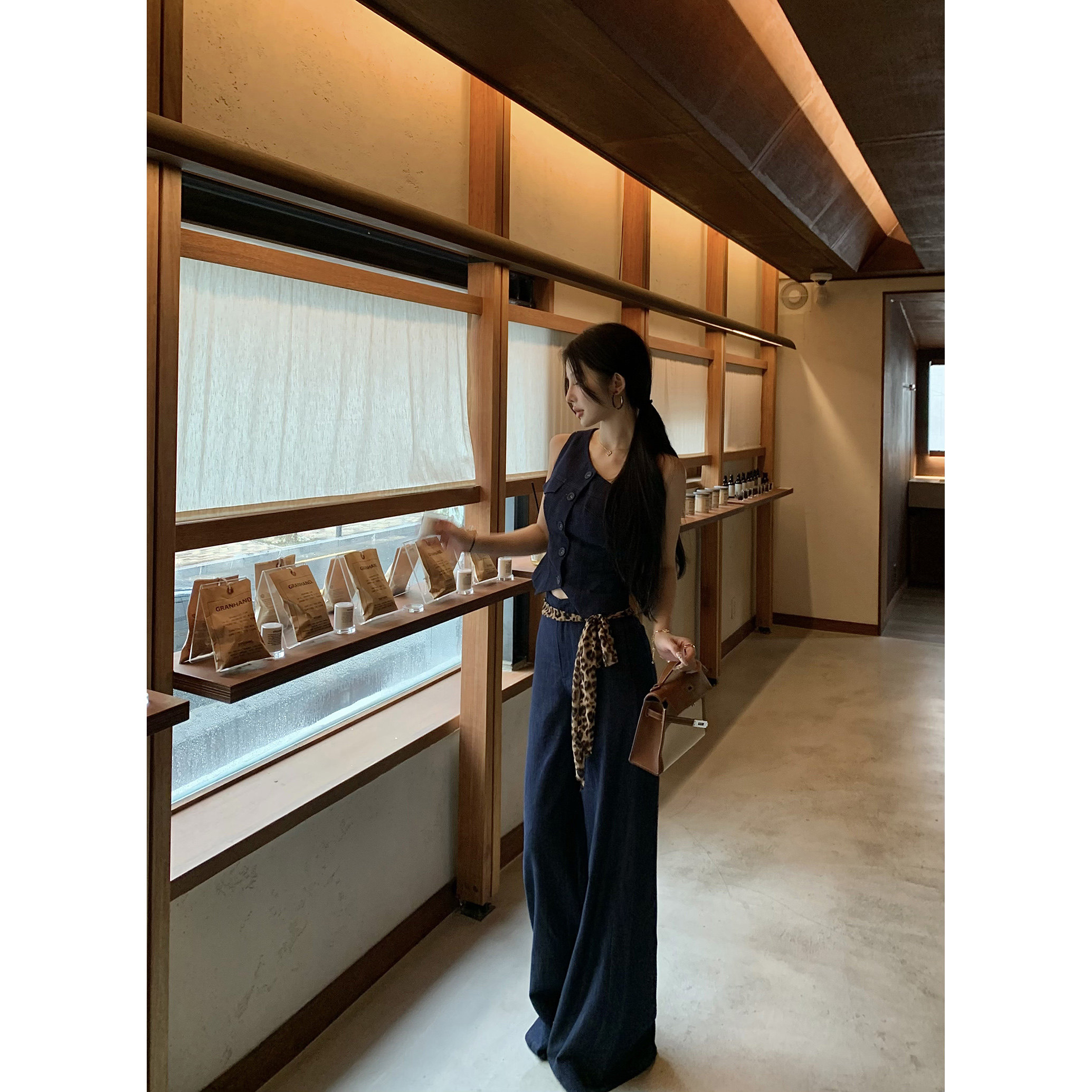 现货【蓝调老钱】非正式时髦不规则斜肩上衣&无腰头牛仔亚麻套装