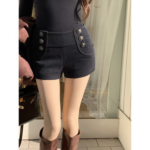 里摩日街区 girl —— office 羊毛双排扣短裤 不一样