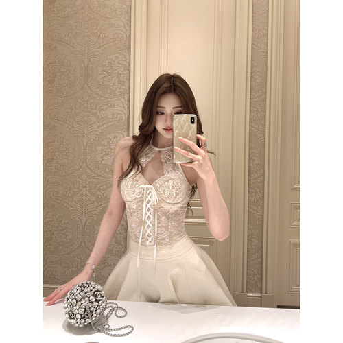 Momoshero【les天鹅颈】——古董蕾丝“纯欲氛围de神！”挂脖吊带