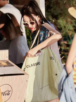 迪丽热巴同款黄色帆布包LOWCLASSIC大容量通勤单肩包简约购物袋潮