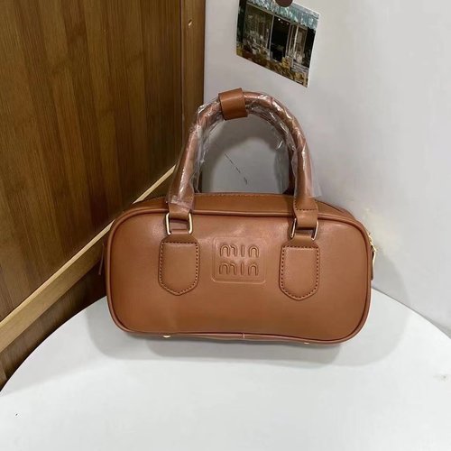 秋冬新款时尚简约百搭波士顿包包