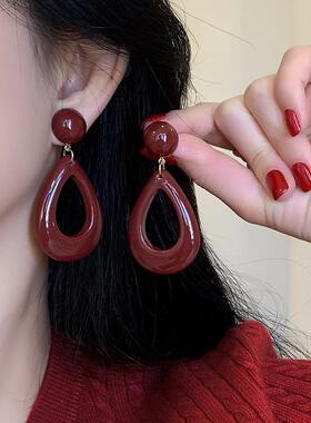 港风安可拉红耳环女钟楚曦同款法式夸张耳饰小众水滴酒红显白耳夹