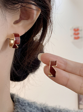 红色简约通勤耳环精致优雅女轻奢设计高级感气质耳钉小众耳饰耳圈