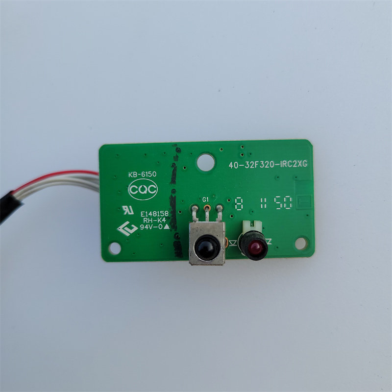 乐华LED32C700B TCL L46P21FBD L48E5060A L46F3200E遥控接收板头 - 实物图