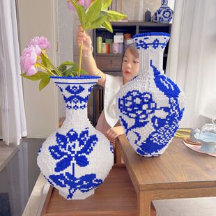 青花瓷花瓶摆件积木拼装玩具益智力开发动脑成人版层层叠微小颗粒