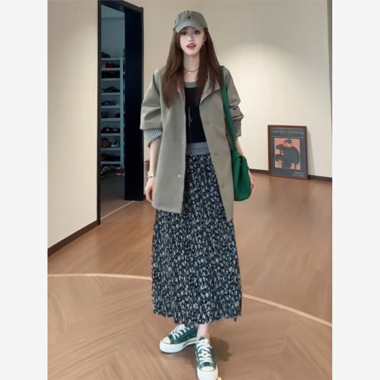 大码黑色碎花雪纺半身裙女秋季胖MM高腰显瘦a字百搭气质中长裙子