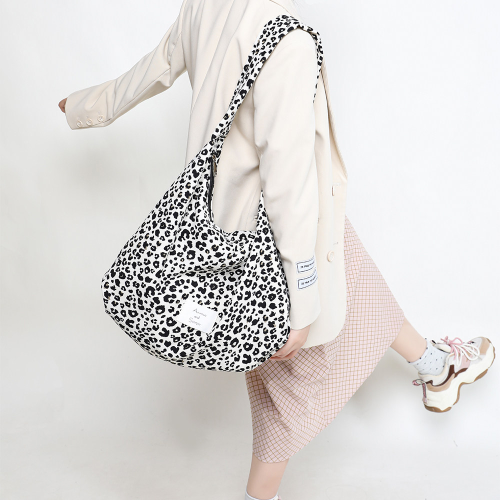 豹纹格子大容量帆布包学院风通勤