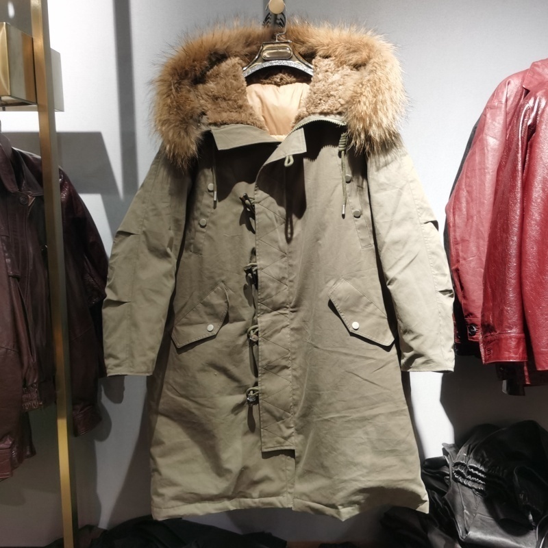 欧品唯格通勤中长款连帽羽绒服