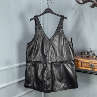 海宁2025秋季新款真皮连衣裙女V领绵羊皮A字裙马甲裙时尚显瘦