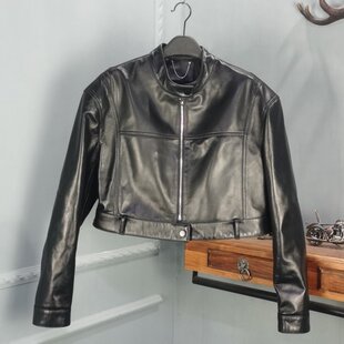 2026春季真皮立领新款皮衣女绵羊皮简约短款机车夹克高腰外套