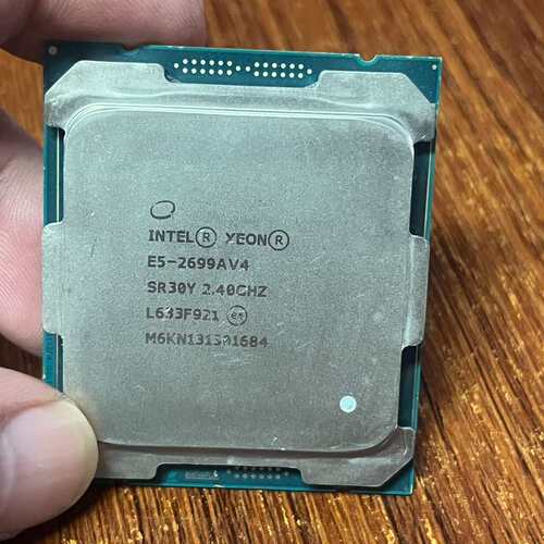 议价出 E5-2699AV4 CPU 22核44线程 2.4G主（维修）
