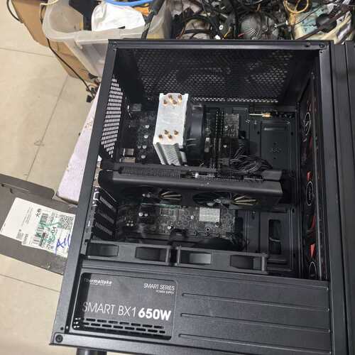 议价.成的新的主机基本上都是差不多全新英特尔i5 11400F（维修）