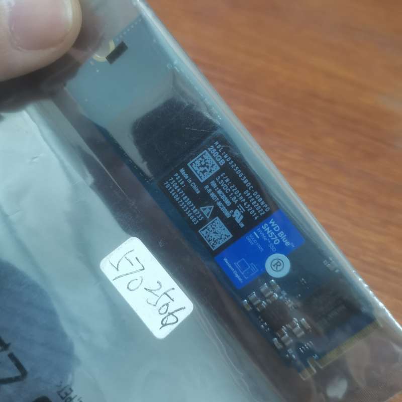 议价全新西数 SN570 250G固态硬盘！共1个！标价为单个！（维修）图片