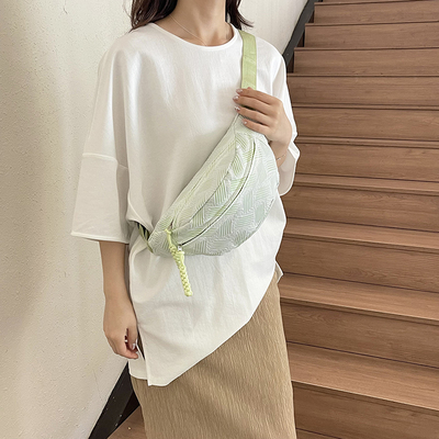 斜挎包腰包女式2026新款运动骑行胸包旅游轻便通勤单肩小背包女包