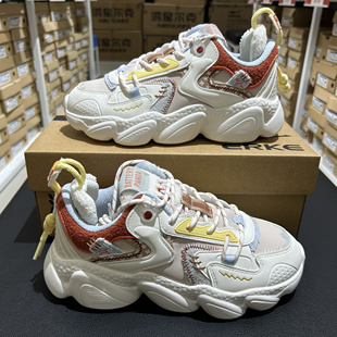 鸿星尔克女鞋2024冬季新款少女卡哇伊休闲鞋厚底增高运动鞋面包鞋