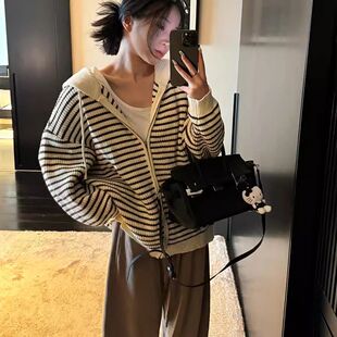 黑白条纹连帽针织开衫女春秋慵懒风宽松显瘦休闲百搭时尚短款外套