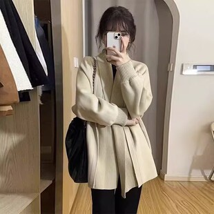 韩系温柔风米白色V领针织开衫女秋冬中长款宽松休闲时尚毛衣外套